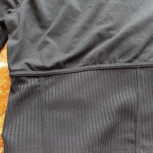 🍀GUESS Sexy Black High Neck Top!!! - Picture 6 of 7